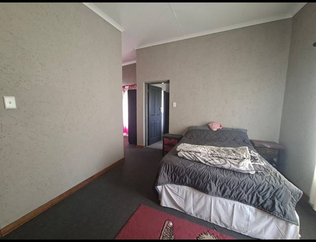 4 BEDROOM HOUSE FOR SALE IN RIVERSDALE
